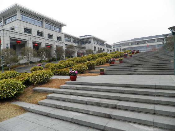 廣州市蘿崗區(qū)市民廣場地下車庫智能化工程